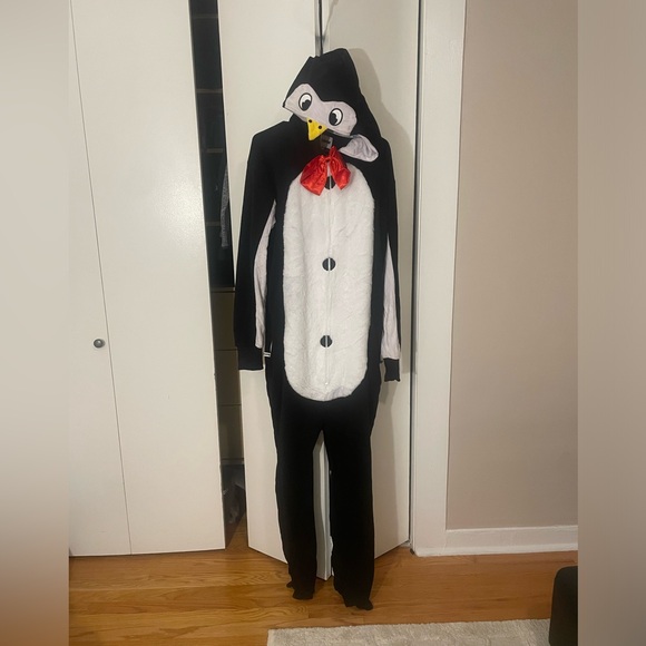 Tipsy Eves Penguin Costume - Picture 2 of 4